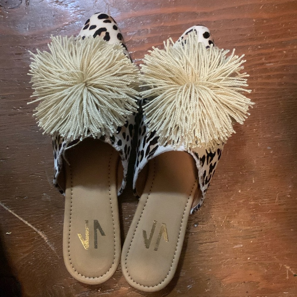 Vida Pompom Slide Size 5.5
